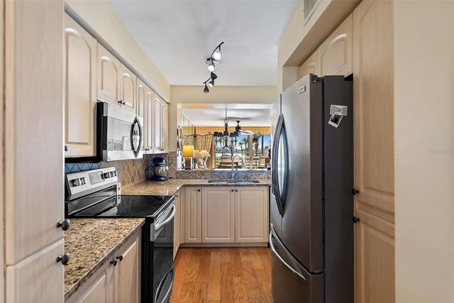 6021 BAHIA DEL MAR CIRCLE 234, St Petersburg, FL 33715