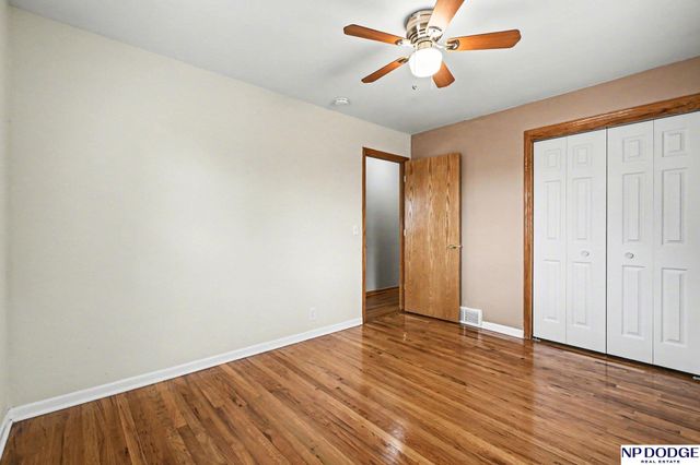 6209 Elm Street, Omaha, NE 68106