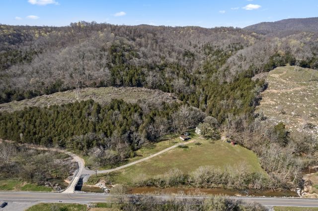 2203 Stones River Rd, Woodbury, TN 37190