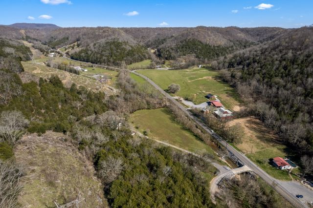 2203 Stones River Rd, Woodbury, TN 37190