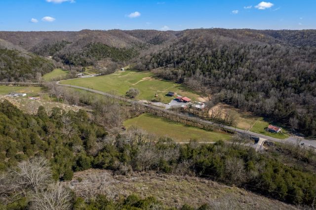 2203 Stones River Rd, Woodbury, TN 37190