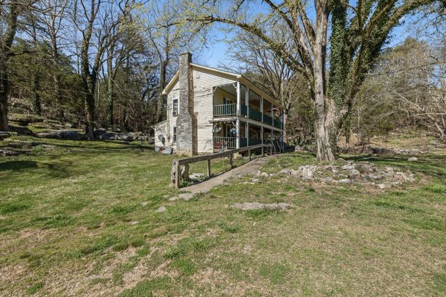 2203 Stones River Rd, Woodbury, TN 37190