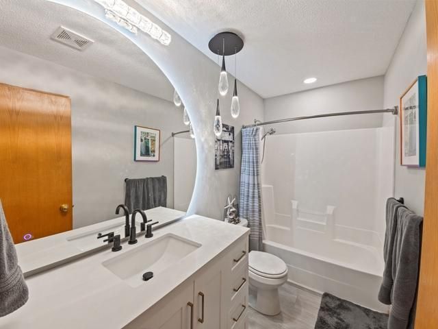 14775 Upper 56th Street N, Stillwater, MN 55082