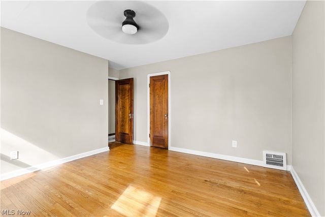 18303 Canterbury Road, Cleveland, OH 44119