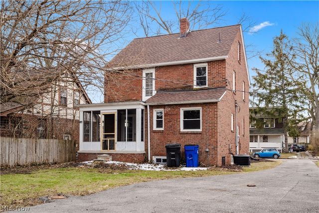 18303 Canterbury Road, Cleveland, OH 44119