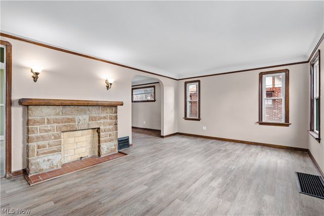 18303 Canterbury Road, Cleveland, OH 44119