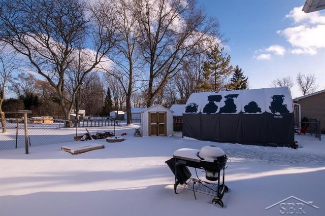 316 State Park Drive, Bay City, MI 48706