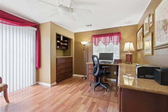 7540 Park Dr, Citrus Heights, CA 95610