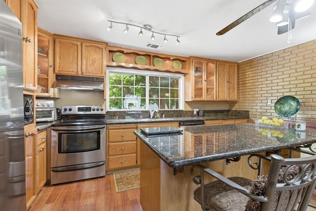 7540 Park Dr, Citrus Heights, CA 95610