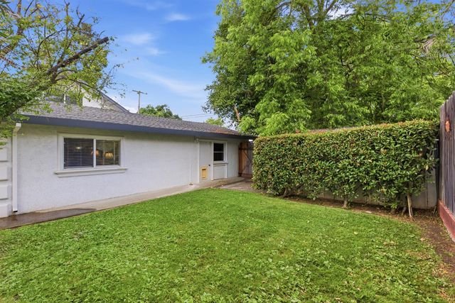 7540 Park Dr, Citrus Heights, CA 95610