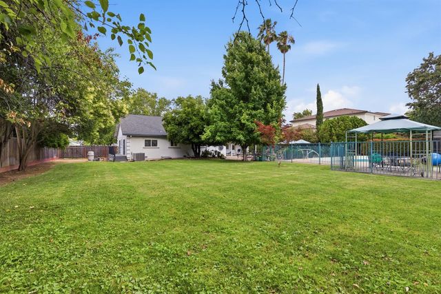7540 Park Dr, Citrus Heights, CA 95610