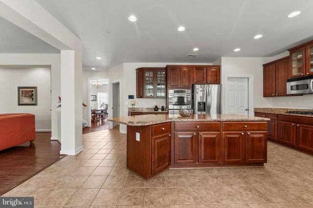 10916 SIR PAUL PL, Clinton, MD 20735