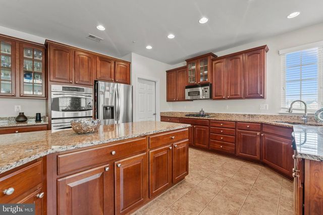 10916 SIR PAUL PL, Clinton, MD 20735