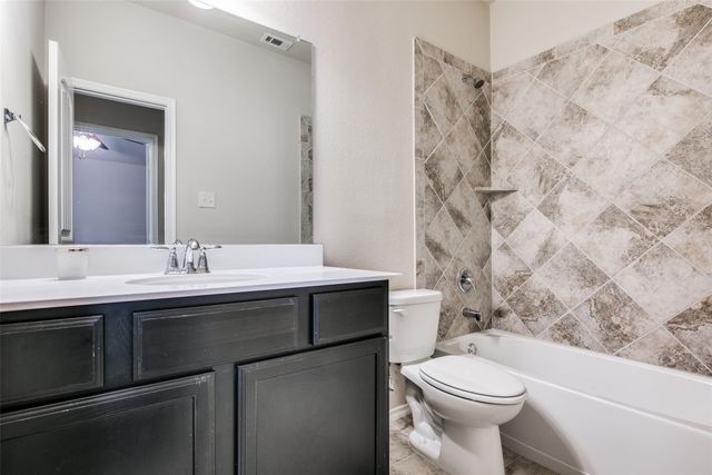 9825 Beaver Dam Lane, Mckinney, TX 75071