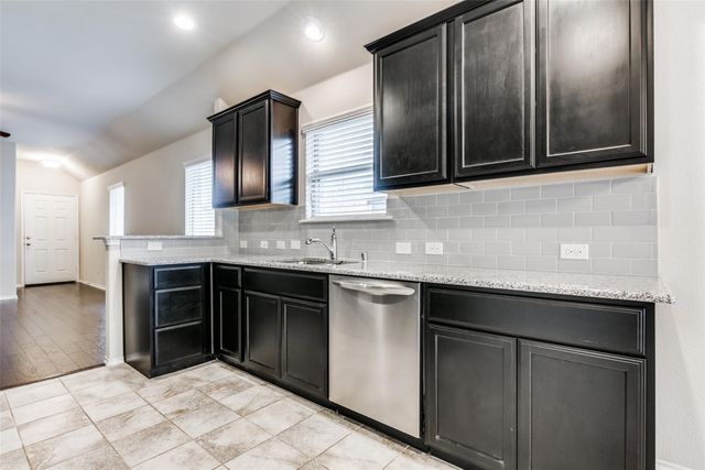 9825 Beaver Dam Lane, Mckinney, TX 75071