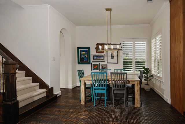 6 Paloma Bend Place, The Woodlands, TX 77389