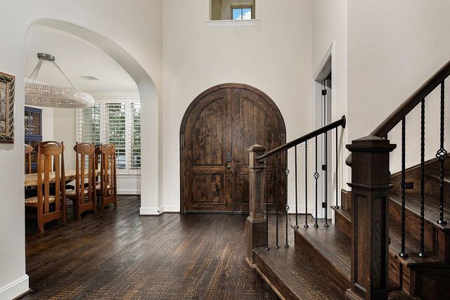 6 Paloma Bend Place, The Woodlands, TX 77389