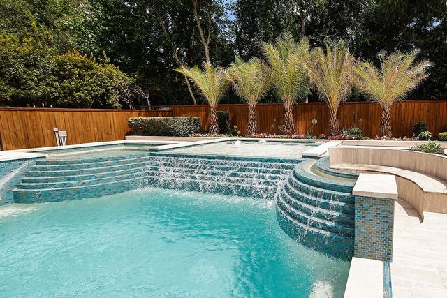 6 Paloma Bend Place, The Woodlands, TX 77389