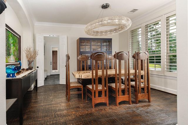 6 Paloma Bend Place, The Woodlands, TX 77389
