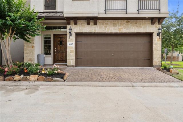 10215 Spring Shadows Park Circle, Houston, TX 77080