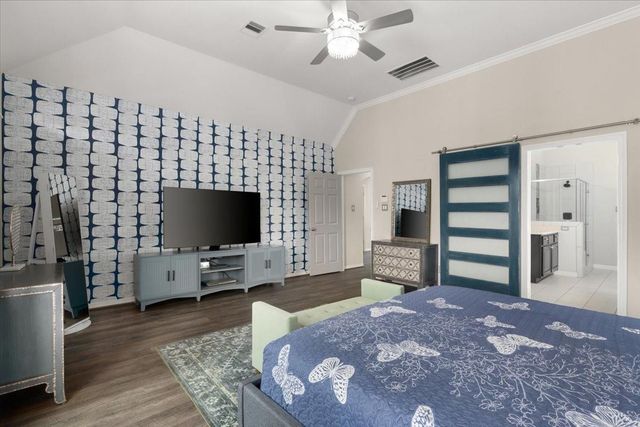 10215 Spring Shadows Park Circle, Houston, TX 77080