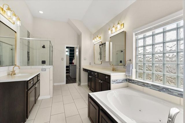 10215 Spring Shadows Park Circle, Houston, TX 77080