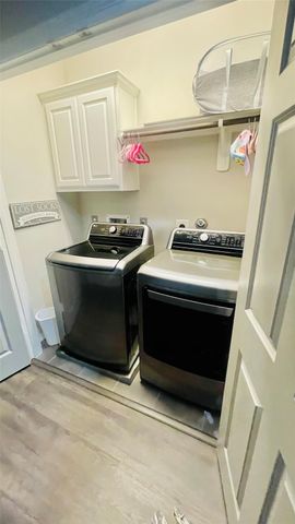 10215 Spring Shadows Park Circle, Houston, TX 77080