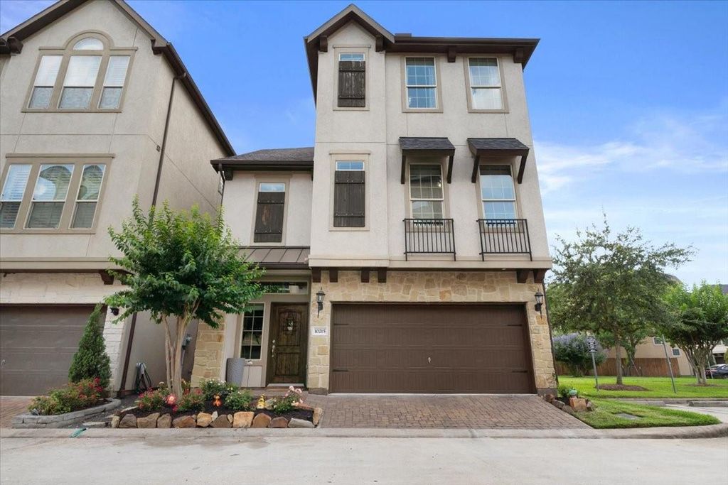 10215 Spring Shadows Park Circle, Houston, TX 77080