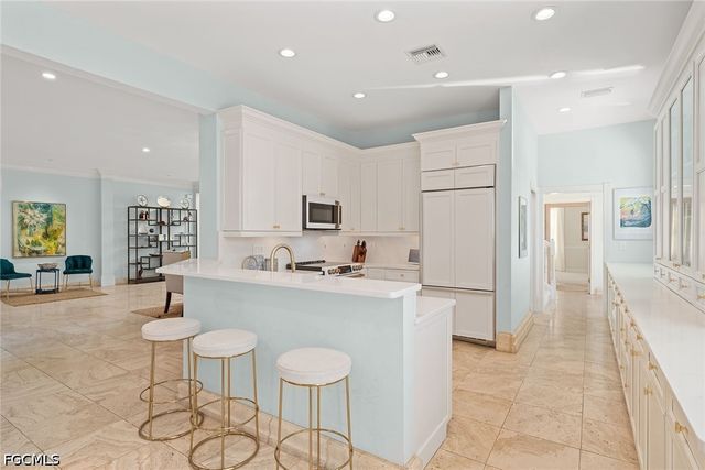 660 Anchor DR, Sanibel, FL 33957