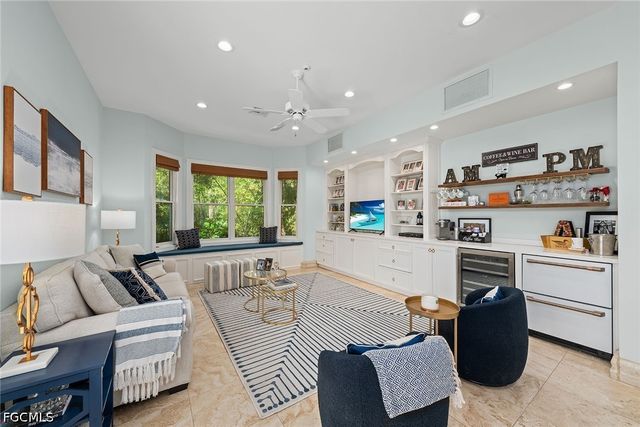 660 Anchor DR, Sanibel, FL 33957