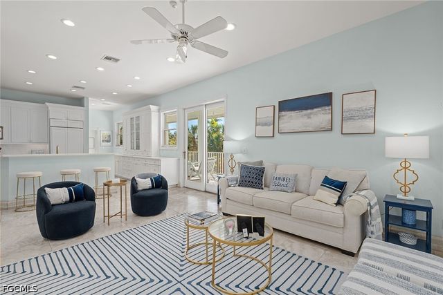 660 Anchor DR, Sanibel, FL 33957