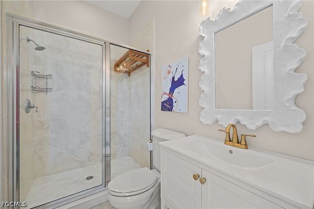 660 Anchor DR, Sanibel, FL 33957