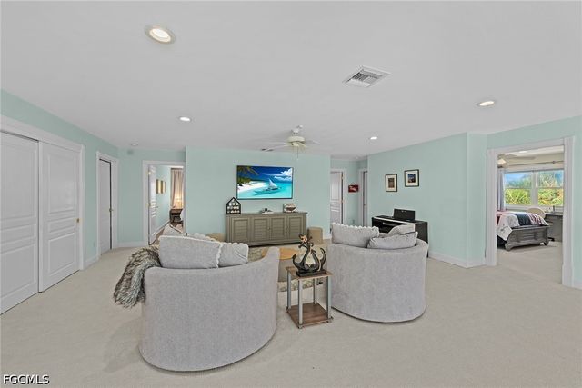660 Anchor DR, Sanibel, FL 33957