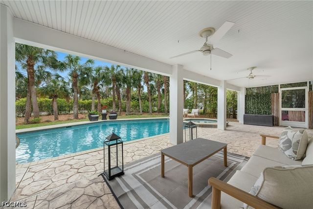 660 Anchor DR, Sanibel, FL 33957