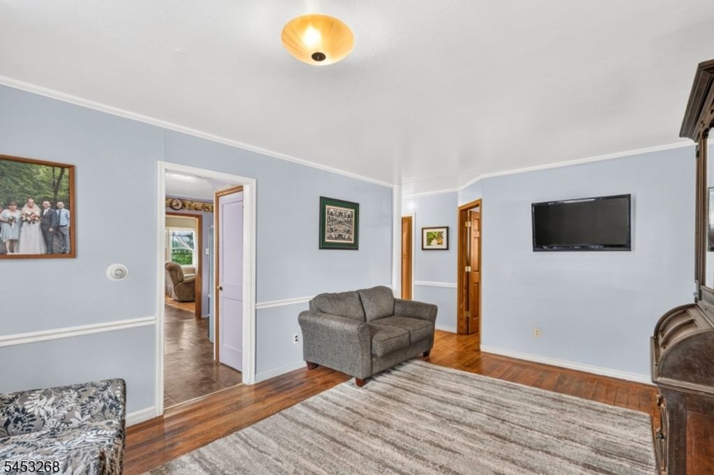 127 N Clark Ave, Somerville Boro, NJ 08876 — photo 4