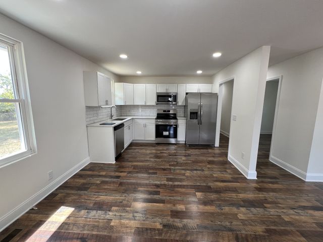 3785 Lunn Dr, Nashville, TN 37218