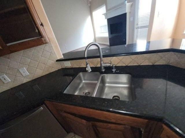 609 Green Apple Drive, Garland, TX 75044