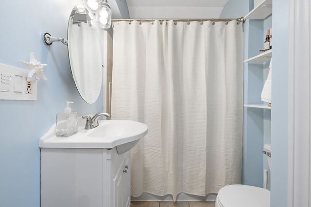 171 H St 1, Boston, MA 02127