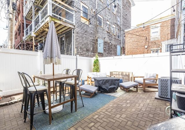 171 H St 1, Boston, MA 02127