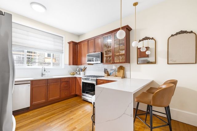 171 H St 1, Boston, MA 02127