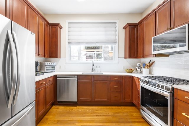 171 H St 1, Boston, MA 02127