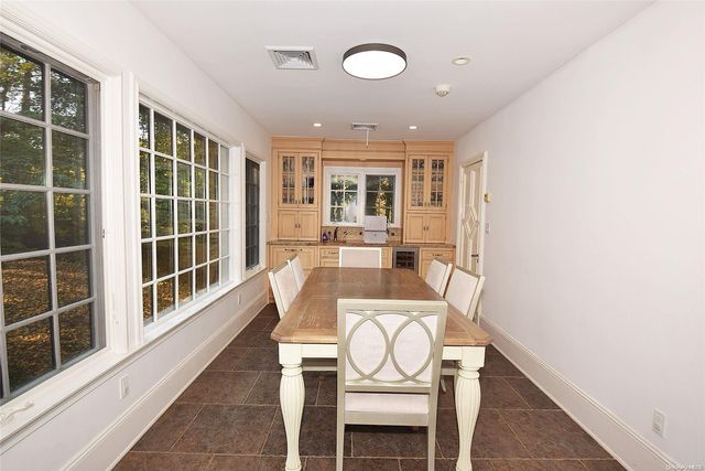 539 Manhasset Woods Road, Manhasset, NY 11030