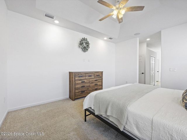 679 Gleneagles Drive SE, Palm Bay, FL 32909