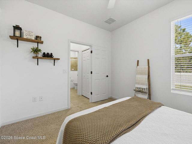 679 Gleneagles Drive SE, Palm Bay, FL 32909