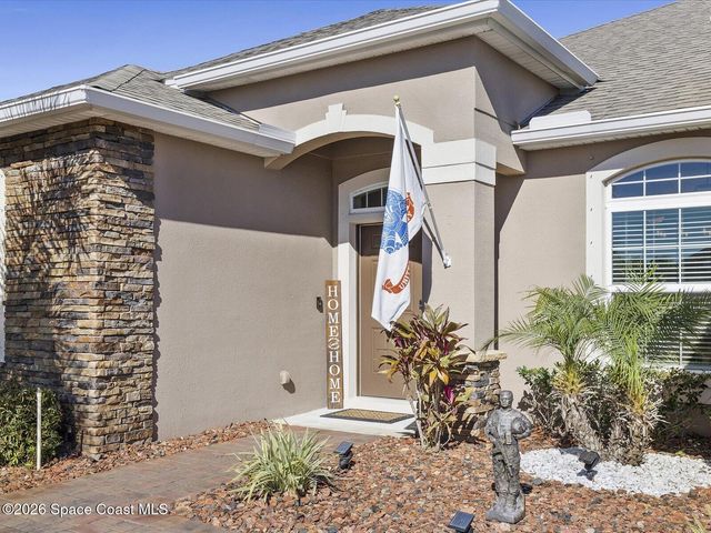 679 Gleneagles Drive SE, Palm Bay, FL 32909