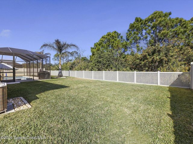 679 Gleneagles Drive SE, Palm Bay, FL 32909