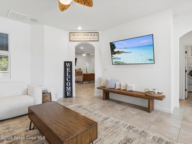 679 Gleneagles Drive SE, Palm Bay, FL 32909