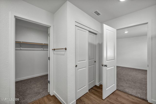 260 Green Lane, Dayton, NV 89403