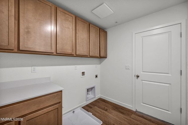 260 Green Lane, Dayton, NV 89403