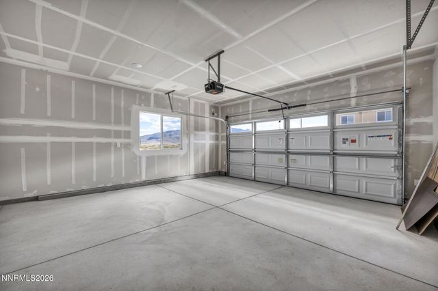 260 Green Lane, Dayton, NV 89403